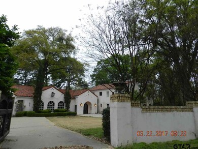 803 803 Charlotte Dr, Longview, TX 75601 - photo 3