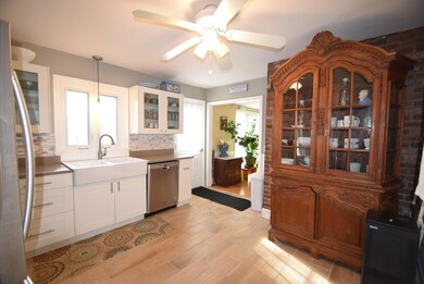 49Commons Kitchen2