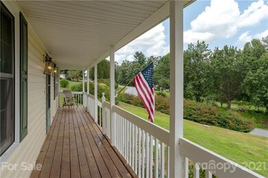 904 Staton Rd, Flat Rock, NC 28731 - photo 4