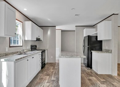 290 Lee Ann Ln, Defuniak Springs, FL 32433 - photo 5