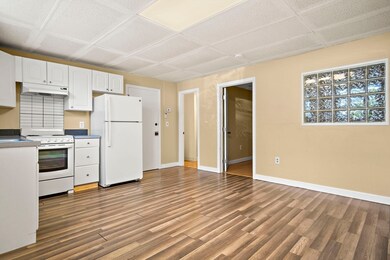 15 W Water St unit 4, Wakefield, MA 01880 - photo 3