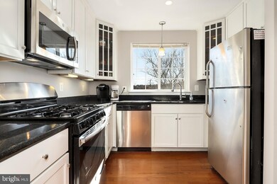 4069 S Four Mile Run Dr unit 203, Arlington, VA 22204 - photo 4