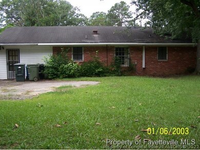 905 Montclair Rd, Fayetteville, NC 28314 - photo 6