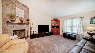 5481 Brentview Ct, Jacksonville, FL 32210 - photo 3