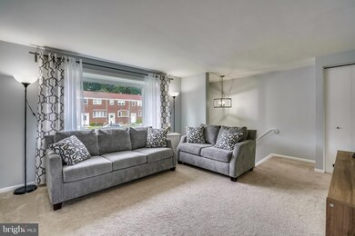 948 Circle Dr, Halethorpe, MD 21227 - photo 4