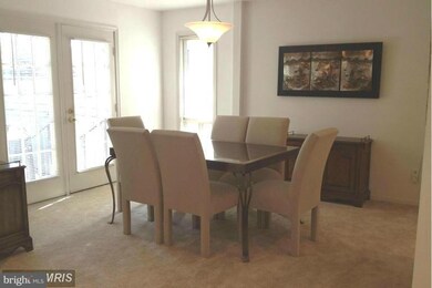 20728 Highland Hall Dr, Montgomery Village, MD 20886 - photo 4