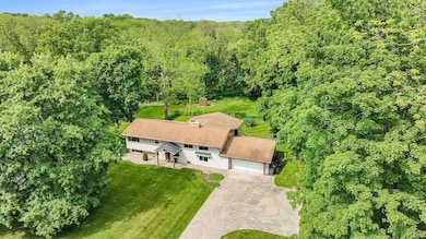 3840 E Gull Lake Dr, Hickory Corners, MI 49060 - photo 3