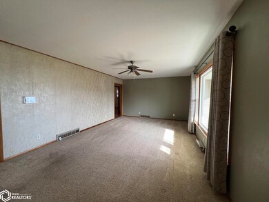 610 N State St, Osceola, IA 50213 - photo 4