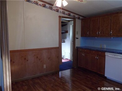 Kitchen unfurnished dining area!