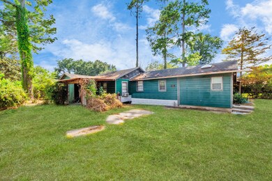 6935 Amber St, Houston, TX 77022 - photo 5