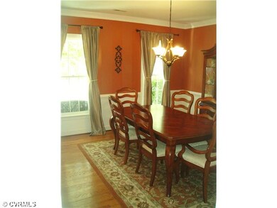 Dining Room - Formal dining room with hardwoods, c