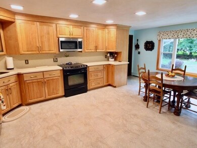 256 Cross St, Bridgewater, MA 02324 - photo 6