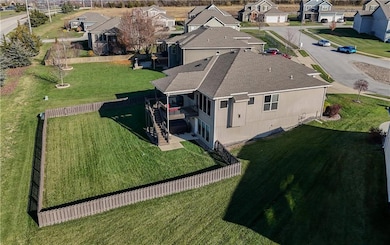 1214 Cothran Ct, Raymore, MO 64083 - photo 2