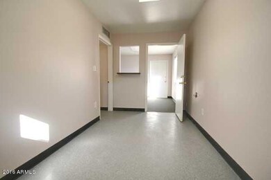 5316 W Missouri Ave, Glen Dale, AZ 85301 - photo 7