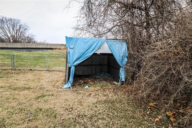 3407 Fairmont Ave, Collinsville, IL 62234 - photo 6