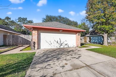 16106 Barbarossa Dr, Houston, TX 77083 - photo 2
