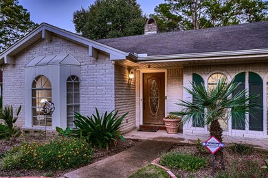 5910 Lawn Ln, Houston, TX 77088 - photo 5