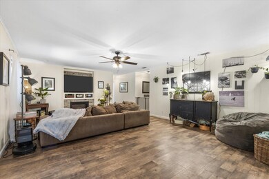 2607 Royal Ln, Granbury, TX 76049 - photo 5