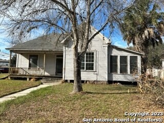 101 E Fannin St, Beeville, TX 78102 - photo 2