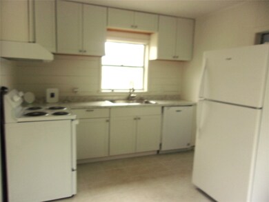 1539 Jerrell Coffee Rd, Columbus, TX 78934 - photo 4