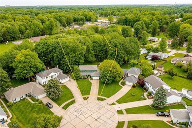 26904 Heatherwood Cir, Olmsted Falls, OH 44138 - photo 6