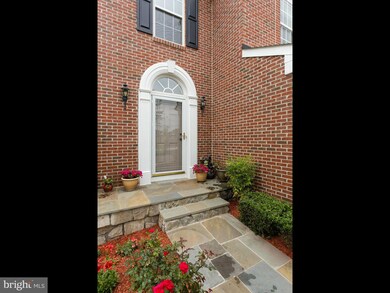 3917 Beeker Mill Place, Chantilly, VA 20151 - photo 2