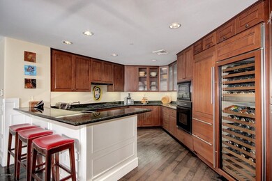 Esplanade Place 505 Kitchen 2.jpg