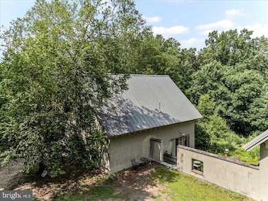 157 Bortondale Rd, Media, PA 19063 - photo 5