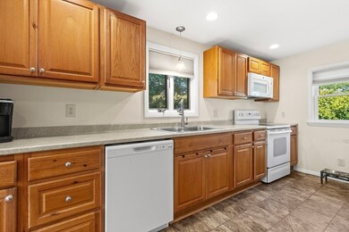 26 Manson St, Lynn, MA 01902 - photo 7