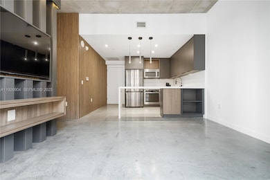 Centro unit 905, Miami, FL 33131 - photo 3