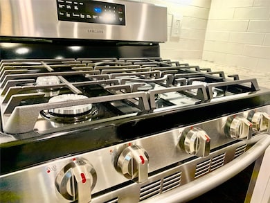 6617 Del Rio St unit D, Houston, TX 77021 - photo 3