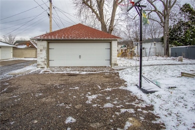 1528 Highland Ave, Eau Claire, WI 54701 - photo 7