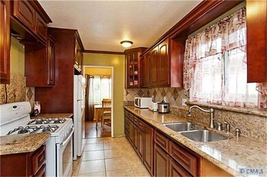 Kitchen & View to Dining Area