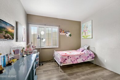 4946 N Valle (6)