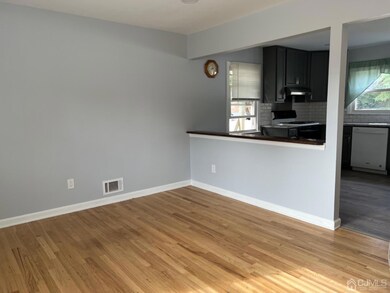 2 Heman St unit A, Edison, NJ 08837 - photo 6