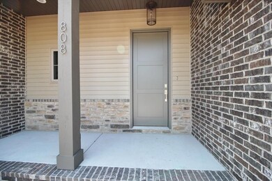 808 E Roubidoux St, Nixa, MO 65714 - photo 2