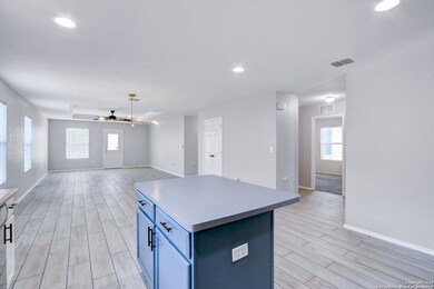 8831 Silver City, San Antonio, TX 78254 - photo 4