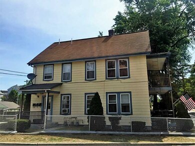 447 Mason St, Woonsocket, RI 02895 - photo 2