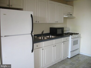 1611 St Paul St S unit 2ND FLOOR, Baltimore, MD 21202 - photo 4