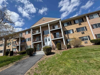 377 Huse Rd unit 35, Manchester, NH 03103 - photo 2