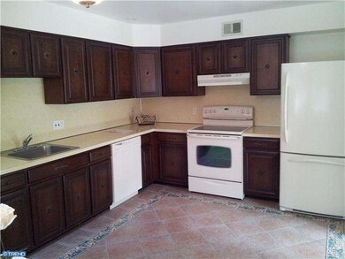 214 Watergate Dr, Feasterville Trevose, PA 19053 - photo 5