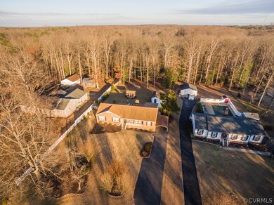 9341 Sherwood Dr, Quinton, VA 23141 - photo 3