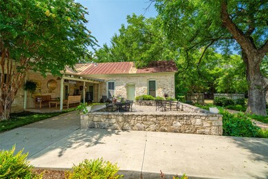 802 S Austin St, Comanche, TX 76442 - photo 5