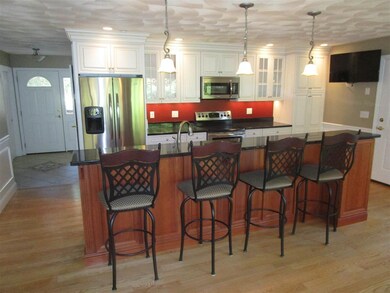 23 Cascade Cir, MerriMacK, NH 03054 - photo 5