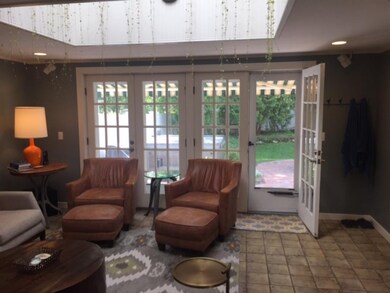 552 State St, Portsmouth, NH 03801 - photo 5