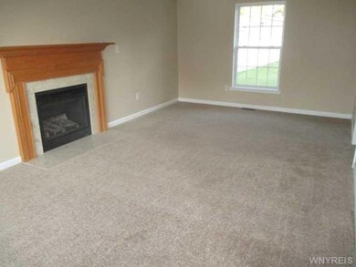 761 Daigler Dr, North Tonawanda, NY 14120 - photo 2