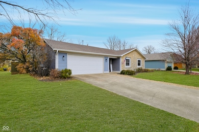 7716 Tanager Ln, Indianapolis, IN 46256 - photo 3