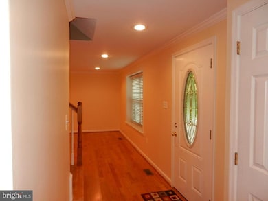 8960 Westchester Dr, Manassas, VA 20112 - photo 3