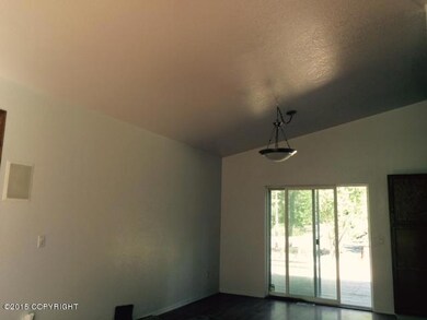 Marcell dining room