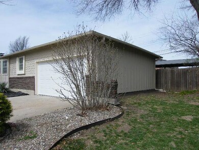 12810 W 99th St, Lenexa, KS 66215 - photo 2